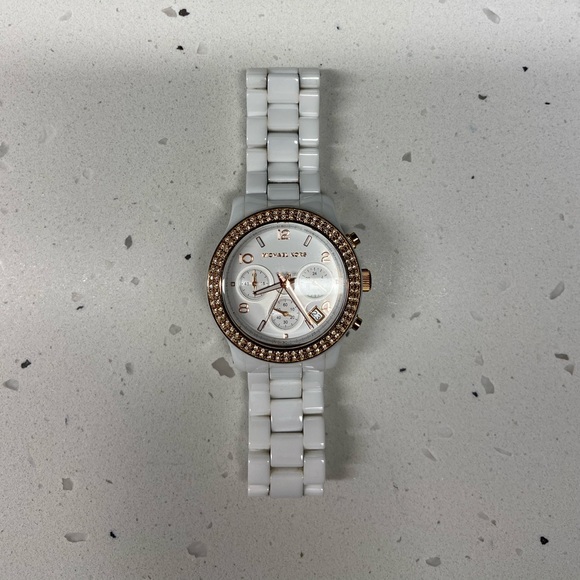SOLD Michael Kors Ceramic Watch - Picture 3 of 6